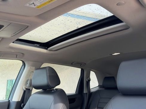 Used 2025 Honda CR-V EX-L image 17