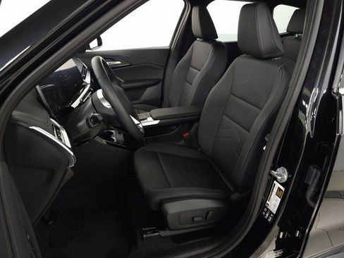 Used 2026 BMW X1 xDrive28i w/ Technology Package image 12