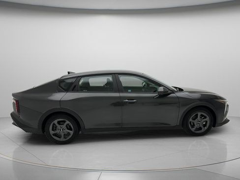 Used 2025 Kia K4 FWD image 6