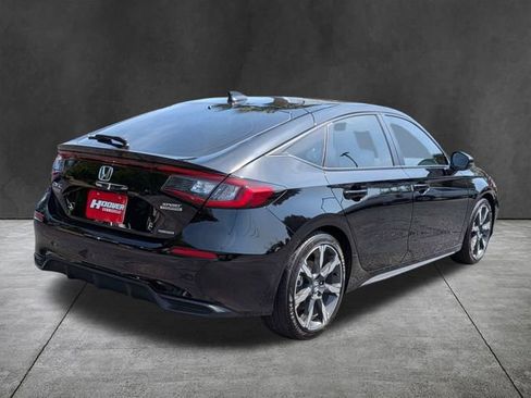 Used 2025 Honda Civic Sport Touring image 5