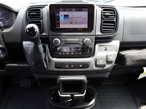 Used 2024 RAM ProMaster 1500 w/ Convenience Group image 19