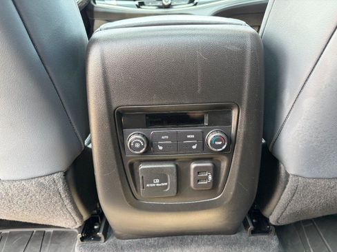 Used 2023 Buick Enclave Premium w/ Experience Buick Package AWD/4WD image 21
