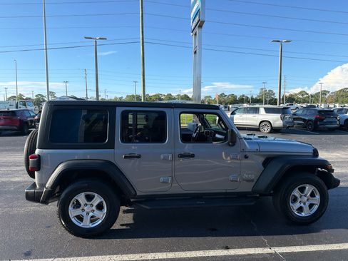 Used 2020 Jeep Wrangler Unlimited Sport S AWD/4WD image 6