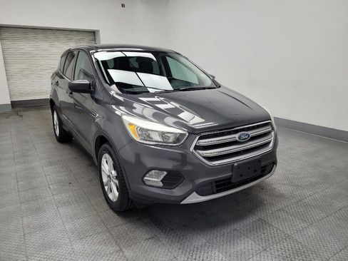 Used 2017 Ford Escape SE image 13