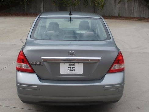 Used 2010 Nissan Versa 1.8 S w/ PWR Plus Pkg image 4