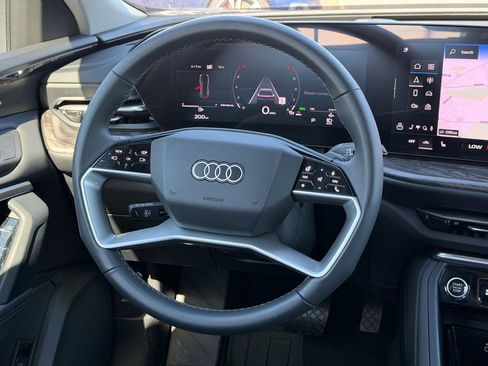 Certified 2025 Audi Q5 Premium w/ Premium Plus AWD/4WD image 21