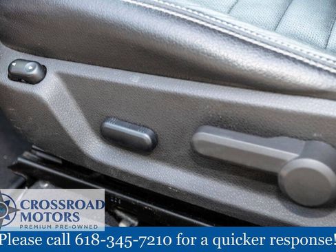 Used 2010 Ford Mustang Convertible RWD image 19