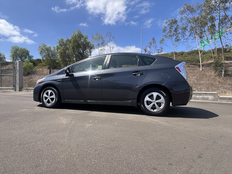 Used 2015 Toyota Prius Two FWD image 16