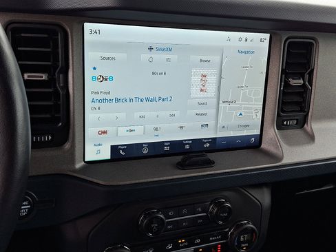 Used 2024 Ford Bronco Outer Banks AWD/4WD image 18