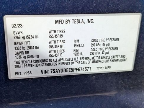 Used 2023 Tesla Model Y Long Range AWD/4WD image 43