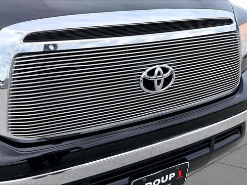 Used 2013 Toyota Tundra 2WD CrewMax w/ SR5 Pkg image 30