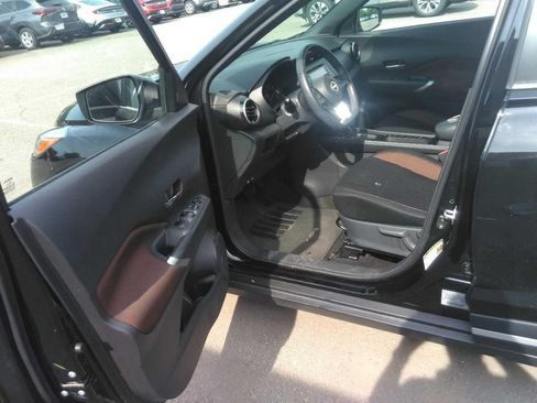 Used 2024 Nissan Kicks SR FWD image 5