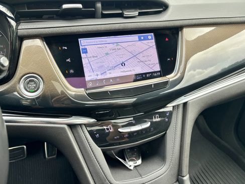 Used 2021 Cadillac XT6 Sport w/ Platinum Package AWD/4WD image 15
