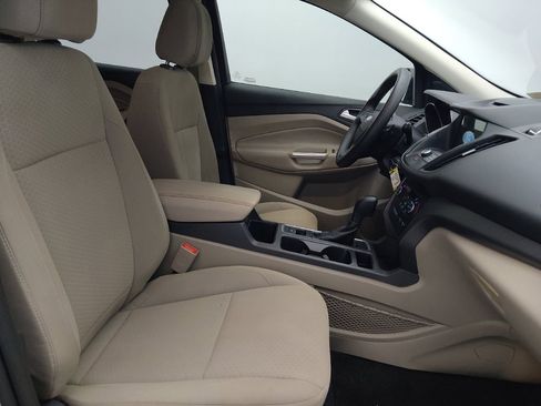 Used 2017 Ford Escape SE w/ Equipment Group 201A FWD image 21