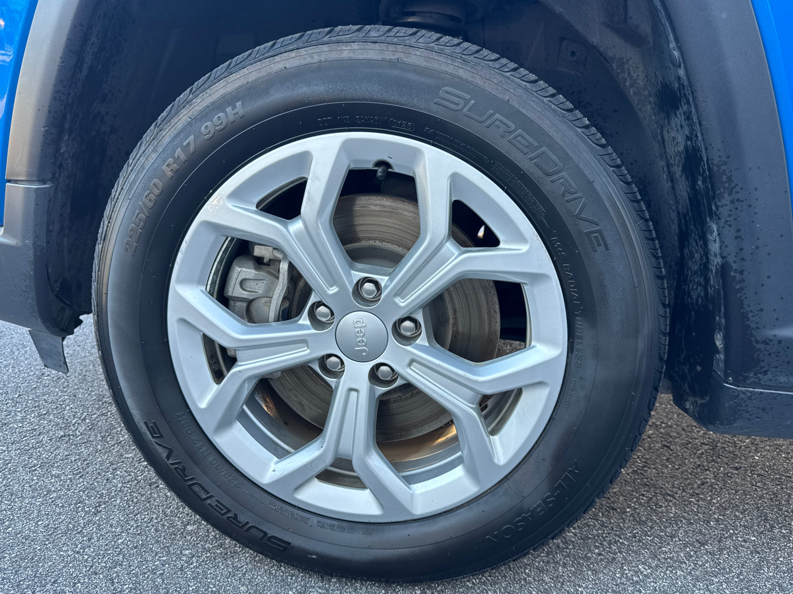 Used 2024 Jeep Compass Latitude AWD/4WD image 12