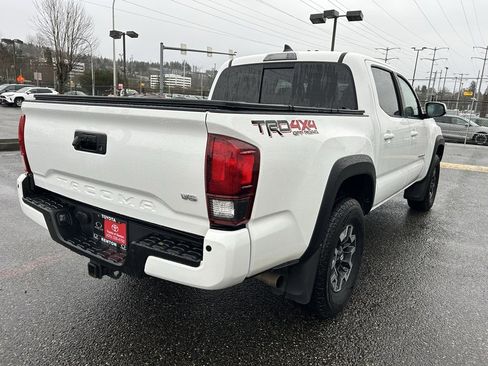 Certified 2019 Toyota Tacoma TRD Off-Road image 5