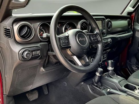 Used 2021 Jeep Wrangler Unlimited Sport AWD/4WD image 22