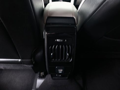 Used 2022 Jeep Compass Limited w/ Sun and Sound Group AWD/4WD image 32