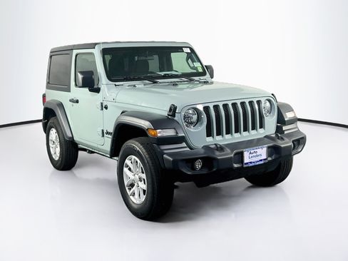 Used 2023 Jeep Wrangler Sport AWD/4WD image 3