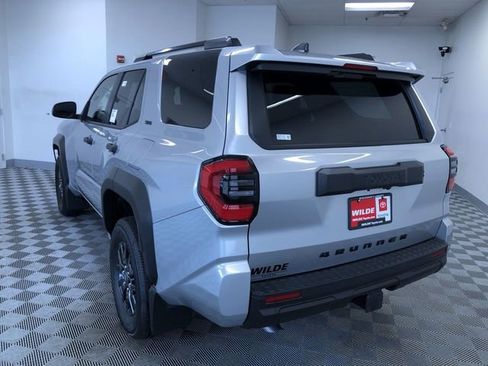 New 2026 Toyota 4Runner SR5 RWD image 12