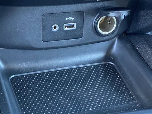 Certified 2019 Nissan Rogue Sport SV image 24