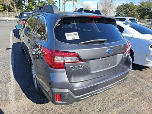 Used 2019 Subaru Outback 2.5i Premium image 4