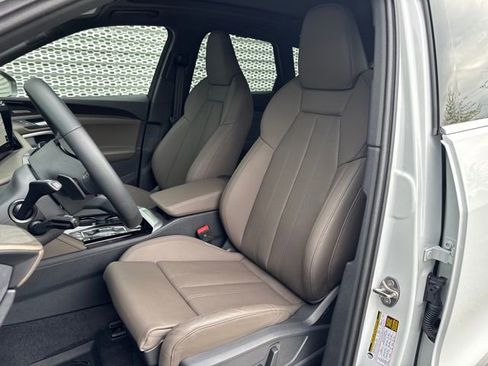 Certified 2025 Audi Q5 Premium Plus w/ Premium Plus image 10