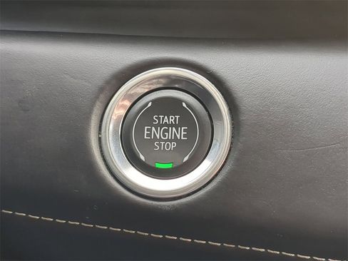 Used 2023 Cadillac Escalade Premium Luxury Platinum image 20