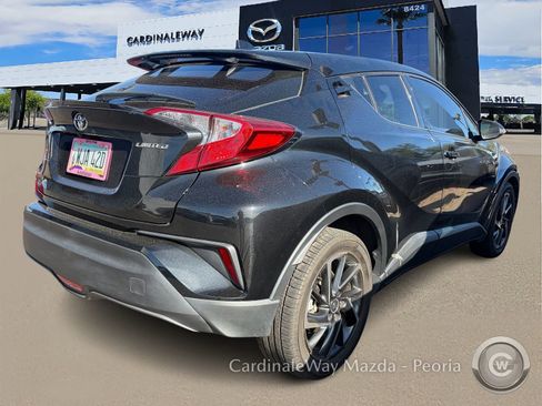 Used 2021 Toyota C-HR Limited image 4