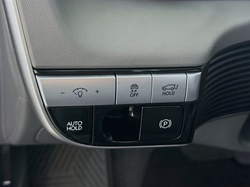 Used 2024 Hyundai Ioniq 5 SEL RWD image 16