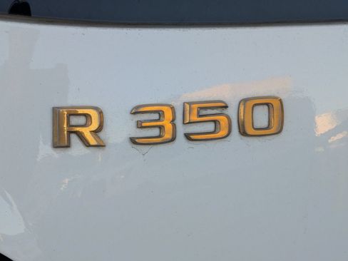 Used 2006 Mercedes-Benz R 350 4MATIC w/ Trim Pkg image 11