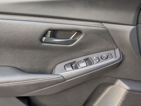 New 2025 Nissan Sentra S image 11