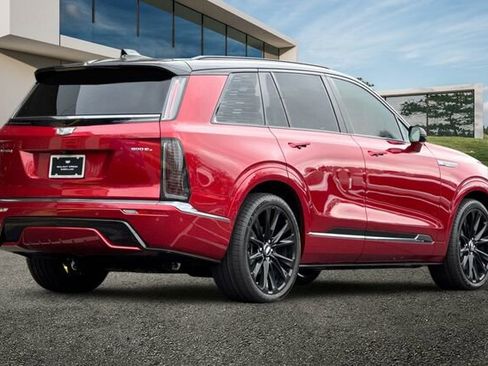 New 2026 Cadillac Vistiq Platinum image 4