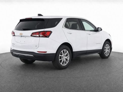 Used 2024 Chevrolet Equinox LT FWD image 6
