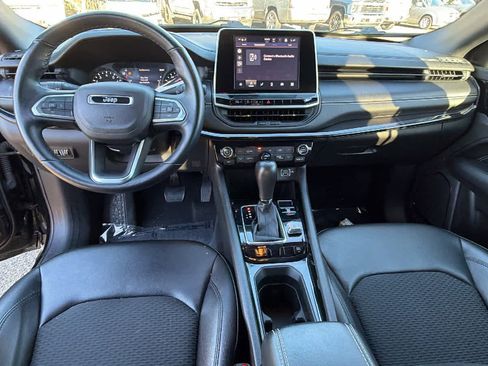 Used 2022 Jeep Compass Altitude w/ Convenience Group image 18