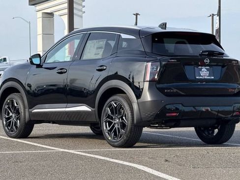 Certified 2026 Nissan Kicks SR w/ SR Premium Package AWD/4WD image 6