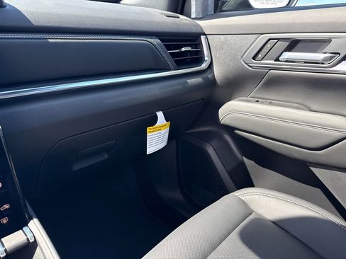 New 2026 GMC Terrain Elevation w/ Elevation Premium Package AWD/4WD image 28