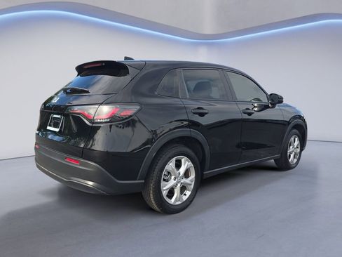 Used 2024 Honda HR-V LX image 6