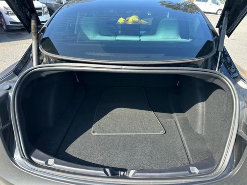 Used 2022 Tesla Model 3 Standard Range image 18