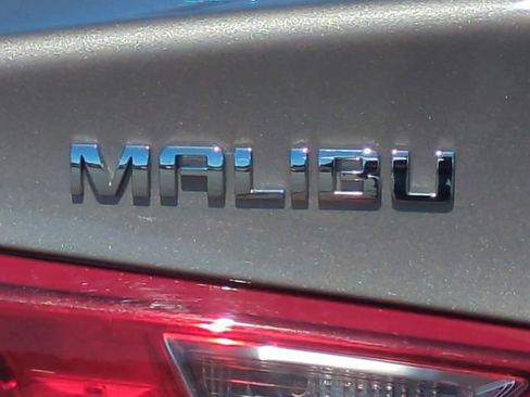 Used 2023 Chevrolet Malibu LT image 17