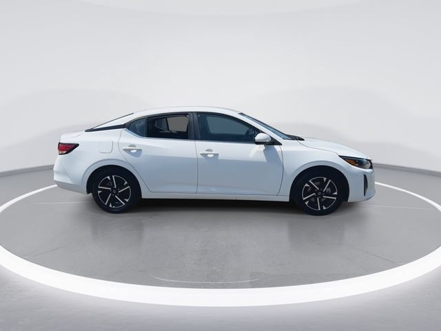 Used 2025 Nissan Sentra SV FWD image 9