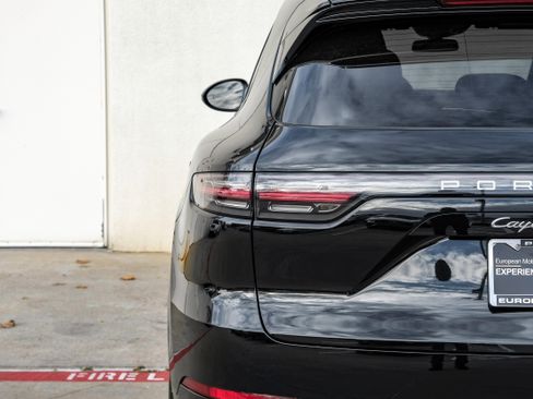 Used 2019 Porsche Cayenne Turbo image 56