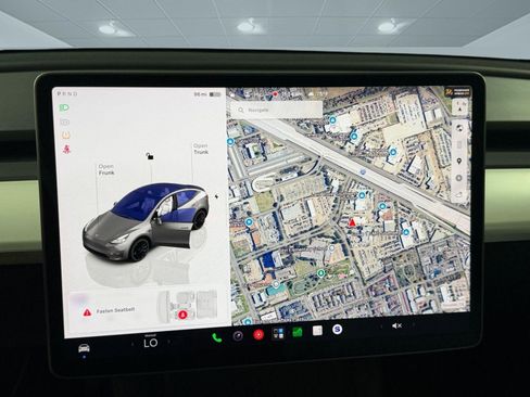Used 2022 Tesla Model Y Performance AWD/4WD image 26