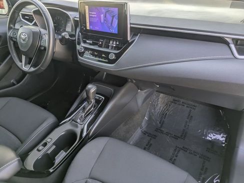 Certified 2025 Toyota Corolla SE image 31