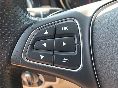 Used 2018 Mercedes-Benz GLA 250 4MATIC image 19