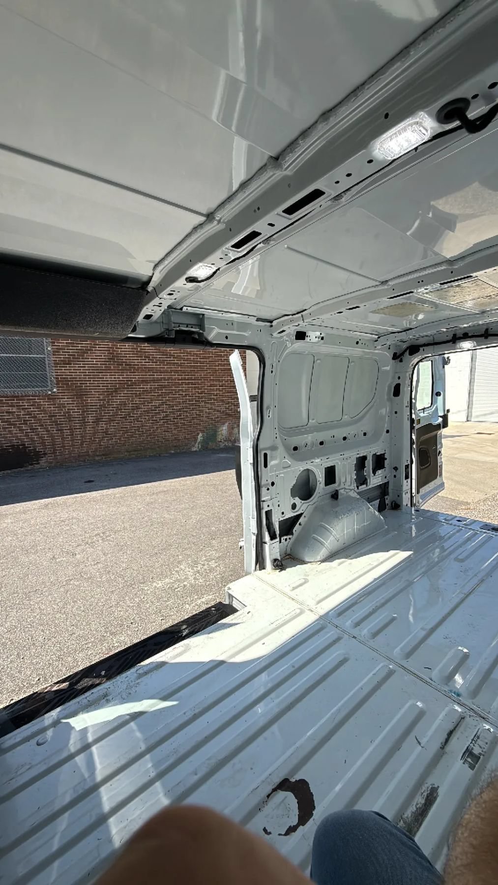 Used 2018 Ford Transit 150 130 Low Roof RWD image 25