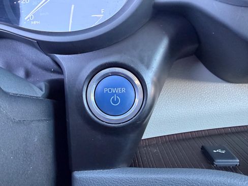 Used 2022 Toyota Sienna LE FWD image 30