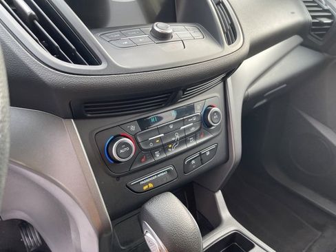 Used 2018 Ford Escape SE w/ SE Sync 3 Package image 15