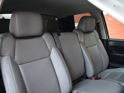 Used 2020 Toyota Tundra SR5 image 17