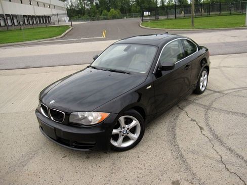 Used 2011 BMW 128i Coupe image 4